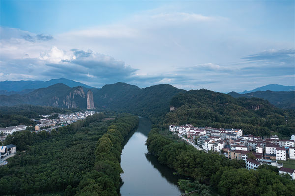 麗水戰略咨詢公司如何為企業規劃長遠藍圖？