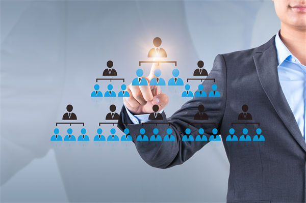 跨區(qū)域擴(kuò)張時(shí)，集團(tuán)管控如何防止管理效能稀釋？